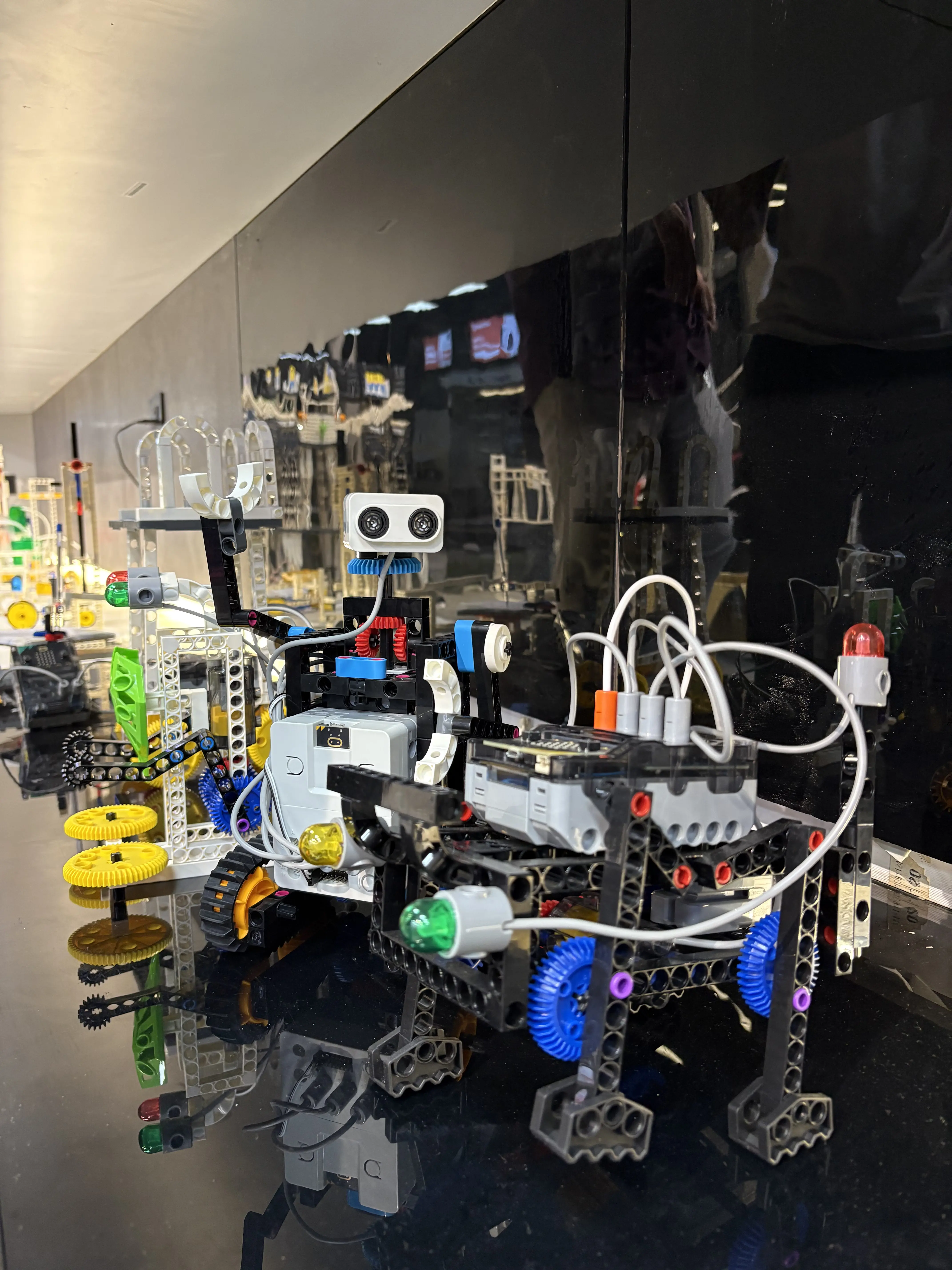 Prizor Robotics Arena Lab