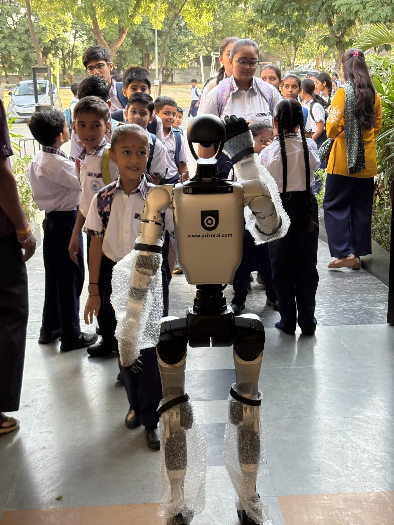 Students with humanoid